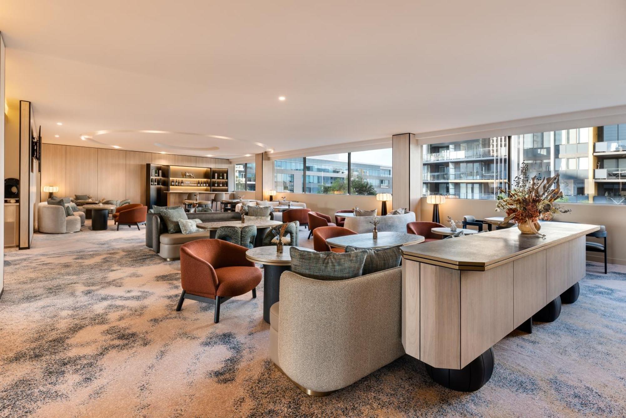 Pan Pacific Perth Hotel Eksteriør billede The Club at London Heathrow Airport